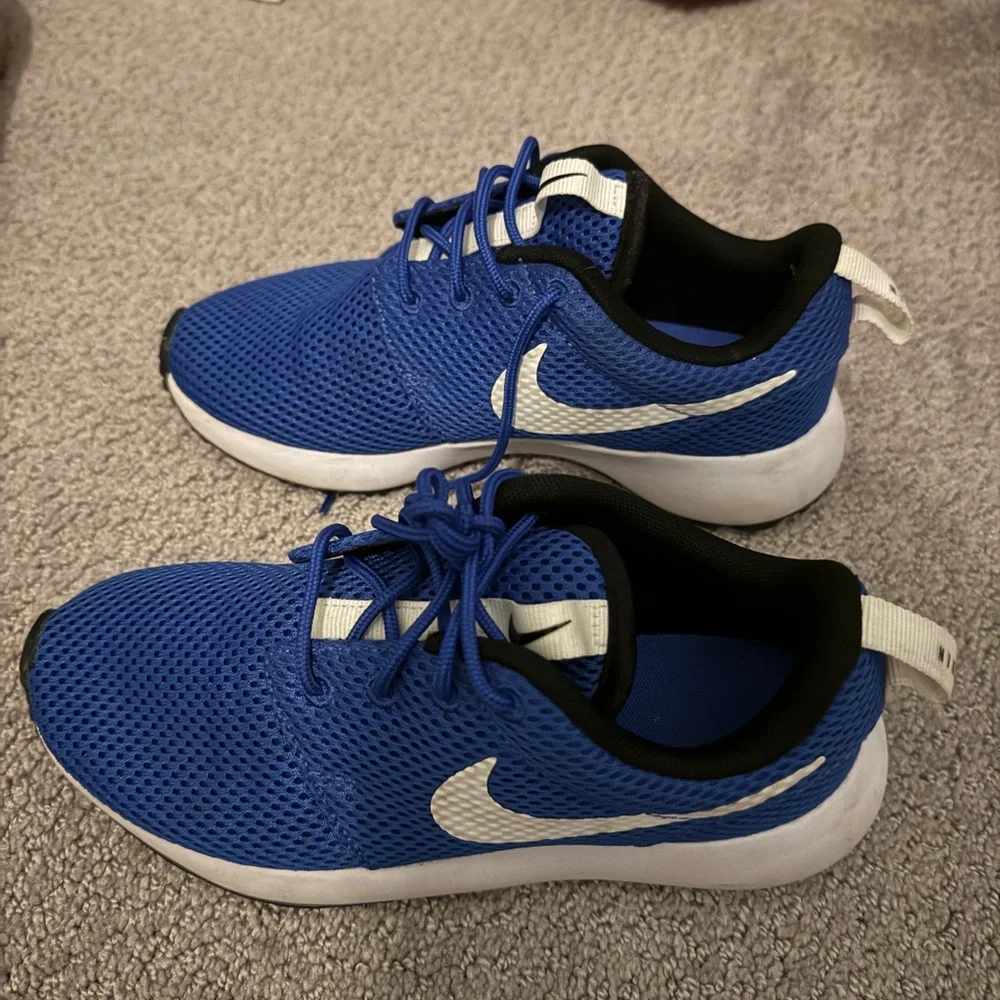 Nike Kids' Blue Mesh Sneaker with White Swoosh